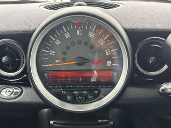 Mini Convertible 1.6 Cooper S Euro 5 (s/s) 2dr
