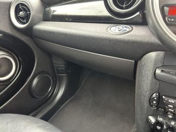 Mini Convertible 1.6 Cooper S Euro 5 (s/s) 2dr