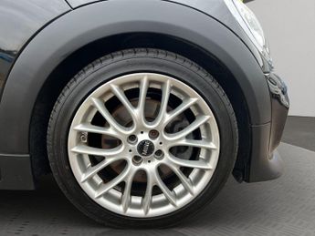 Mini Convertible 1.6 Cooper S Euro 5 (s/s) 2dr