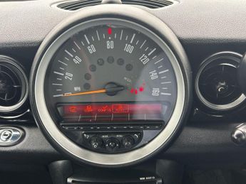 Mini Convertible 1.6 Cooper S Euro 5 (s/s) 2dr