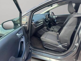 Ford Fiesta 1.0T EcoBoost Titanium Euro 6 (s/s) 5dr