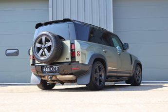 Land Rover Defender 110 D250 HARD TOP SE MHEV styled by Seeker BIG SPEC