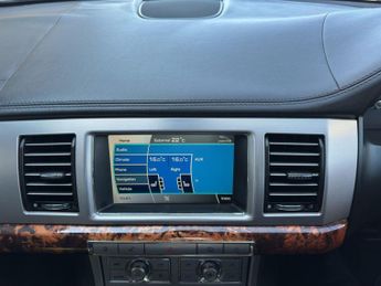 Jaguar XF 3.0d V6 Premium Luxury Auto Euro 5 4dr