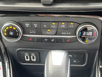 Ford Ecosport 1.0T EcoBoost Titanium SUV 5dr Petrol Auto Euro 6 (s/s) (125 ps)