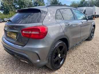 Mercedes-Benz GLA 2.1 GLA220d AMG Line (Premium Plus) 7G-DCT 4MATIC Euro 6 (s/s) 5