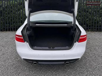 Jaguar XE 2.0i GPF R-Sport Auto Euro 6 (s/s) 4dr