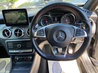 Mercedes-Benz GLA 2.0 GLA250 AMG Line (Premium Plus) 7G-DCT 4MATIC Euro 6 (s/s) 5d