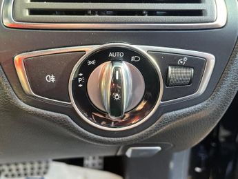 Mercedes-Benz C Class 2.1 C220d AMG Line 7G-Tronic+ Euro 6 (s/s) 4dr