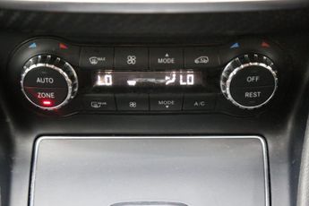 Mercedes-Benz A Class 2.1 A200d AMG Line (Premium) 7G-DCT Euro 6 (s/s) 5dr