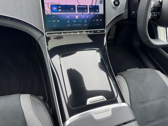 Mercedes-Benz EQE EQE 300 AMG Line Premium Auto Electric 89 KWH Battery PAN ROOF/M