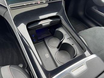 Mercedes-Benz EQE EQE 300 AMG Line Premium Auto Electric 89 KWH Battery PAN ROOF/M