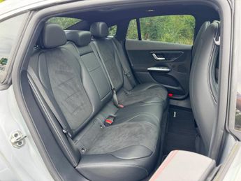 Mercedes-Benz EQE EQE 300 AMG Line Premium Auto Electric 89 KWH Battery PAN ROOF/M