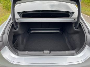 Mercedes-Benz EQE EQE 300 AMG Line Premium Auto Electric 89 KWH Battery PAN ROOF/M