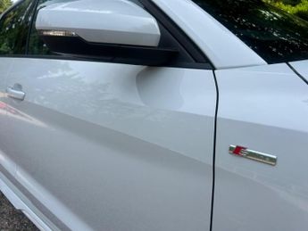 Audi A1 1.0 TFSI 30 S line Sportback S Tronic Euro 6 (s/s) 5dr