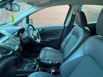 Ford Ecosport 1.0T EcoBoost Titanium 2WD Euro 5 (s/s) 5dr