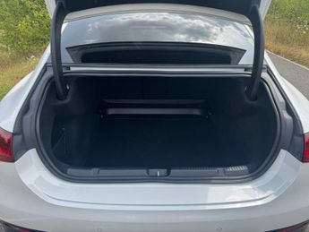 Mercedes-Benz EQE EQE 300 AMG Line Premium Auto Electric 89 KWH Battery PAN ROOF/V