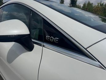 Mercedes-Benz EQE EQE 300 AMG Line Premium Auto Electric 89 KWH Battery PAN ROOF/V