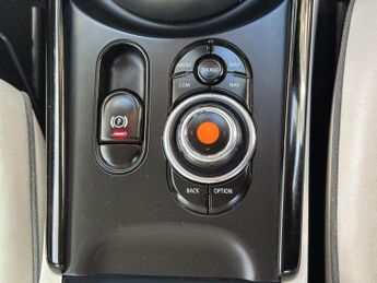 Mini Clubman 1.5 Cooper Exclusive Euro 6 (s/s) 6dr