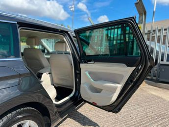 Volkswagen Passat SE BUSINESS TDI BLUEMOTION TECHNOLOGY