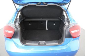 Mercedes-Benz A Class 2.1 A200d Sport (Premium) 7G-DCT Euro 6 (s/s) 5dr