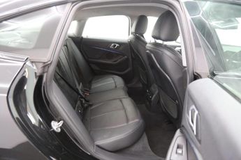 BMW 2 Series 2.0 220d Sport Auto Euro 6 (s/s) 4dr