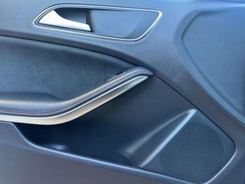 Mercedes-Benz A Class 1.5 A180d AMG Line Euro 6 (s/s) 5dr