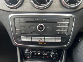 Mercedes-Benz CLA Class 2.1 CLA220d Sport Coupe 7G-DCT Euro 6 (s/s) 4dr