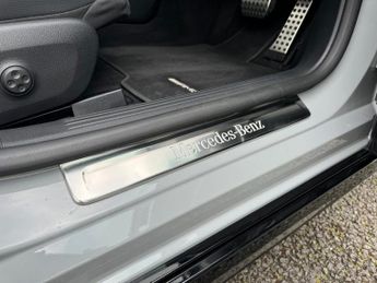 Mercedes-Benz EQE EQE 300 AMG Line Premium Plus Auto Electric 89 KWH Battery PAN R
