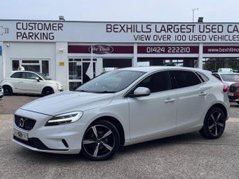 Volvo V40 D2 R-DESIGN NAV PLUS