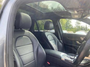 Mercedes-Benz GLC 2.1 GLC220d AMG Line (Premium) G-Tronic 4MATIC Euro 6 (s/s) 5dr