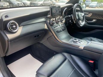 Mercedes-Benz GLC 2.1 GLC220d AMG Line (Premium) G-Tronic 4MATIC Euro 6 (s/s) 5dr