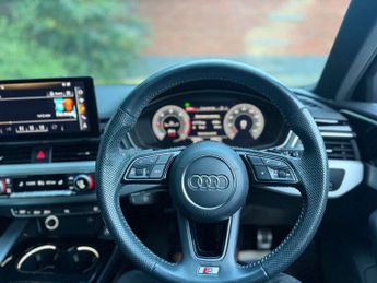 Audi A4 2.0 TDI 30 S line Estate 5dr Diesel S Tronic Euro 6 (s/s) (136 p