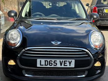Mini Hatch One 1.2 Petrol Automatic Pepper Media XL 3 door - SAT NAV - HALF