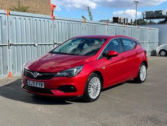 Vauxhall Astra ELITE NAV PREMIUM 13,000 MILES SAT NAV FULL LEATHER INTERIOR
