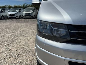Volkswagen Transporter Crew Cab AUTO SWB L1H1 Low Roof T32 Highline Air C