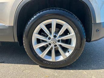 Volkswagen Tiguan SE TDI BLUEMOTION TECHNOLOGY 4MOTION  AUTOMATIC 20,000 MILES FAM