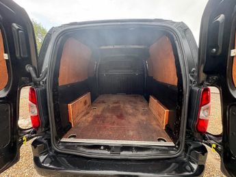 Citroen Berlingo AUTO LWB L2H1 Low Roof Driver Air Con Alloys Senso