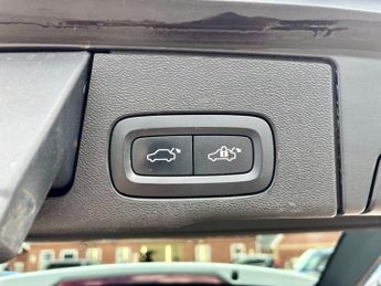 Volvo XC60 2.0 D4 Momentum Pro Auto Euro 6 (s/s) 5dr