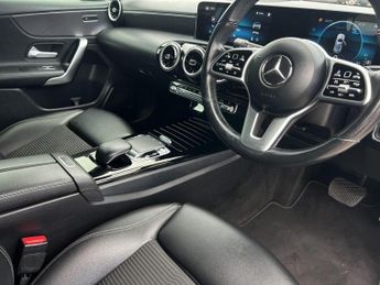 Mercedes-Benz A Class 1.3 A180 Sport (Executive) 7G-DCT Euro 6 (s/s) 5dr