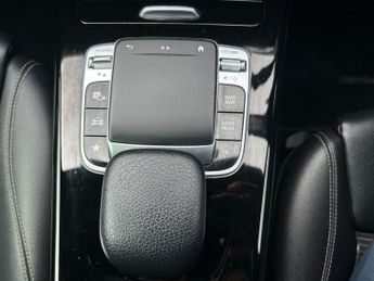 Mercedes-Benz A Class 1.3 A180 Sport (Executive) 7G-DCT Euro 6 (s/s) 5dr
