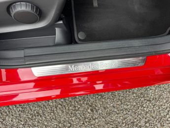 Mercedes-Benz B Class B 200D AMG Line Executive Auto Diesel PARKTRONIC/CAMERA/SAT NAV