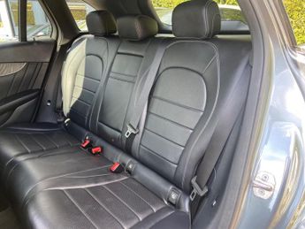 Mercedes-Benz GLC 2.1 GLC250d AMG Line (Premium) SUV 5dr Diesel G-Tronic 4MATIC Eu