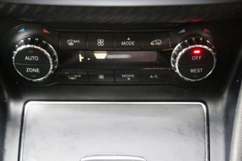 Mercedes-Benz A Class 2.1 A200d AMG Line (Premium) 7G-DCT Euro 6 (s/s) 5dr