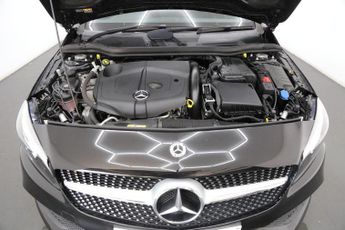 Mercedes-Benz A Class 2.1 A200d AMG Line (Premium) 7G-DCT Euro 6 (s/s) 5dr