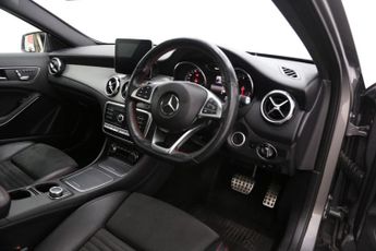 Mercedes-Benz GLA 2.0 GLA250 AMG Line (Premium Plus) 7G-DCT 4MATIC Euro 6 (s/s) 5d