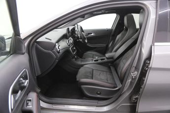 Mercedes-Benz GLA 2.0 GLA250 AMG Line (Premium Plus) 7G-DCT 4MATIC Euro 6 (s/s) 5d