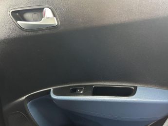 Hyundai i10 1.0 Premium Euro 5 5dr
