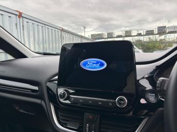 Ford Fiesta TITANIUM AUTOMATIC SAT NAV