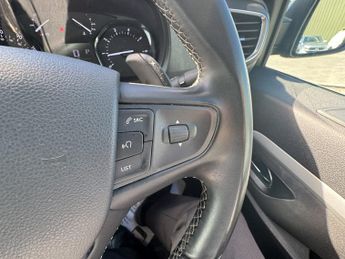Vauxhall Vivaro GS 180 Crew Cab AUTO SWB L1H1 Low Roof 310 Air Con Alloys Sensor