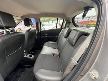 Renault Clio DYNAMIQUE TOMTOM 16V
